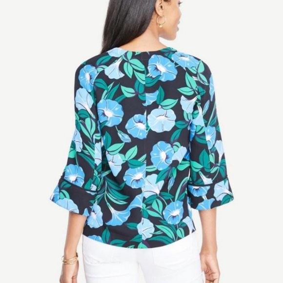 ANN TAYLOR Floral Butterfly 3/4 Sleeves Blouse - Picture 2 of 6